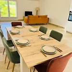 Du Dousset Casa de Férias Esclottes